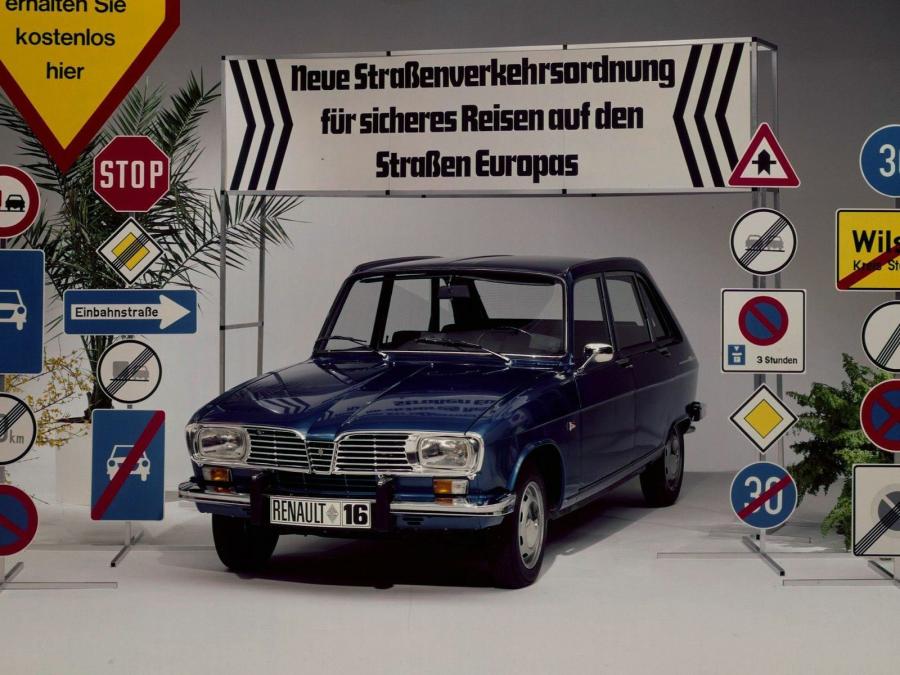  Renault 16 1965 года  (фото 7 из 10)